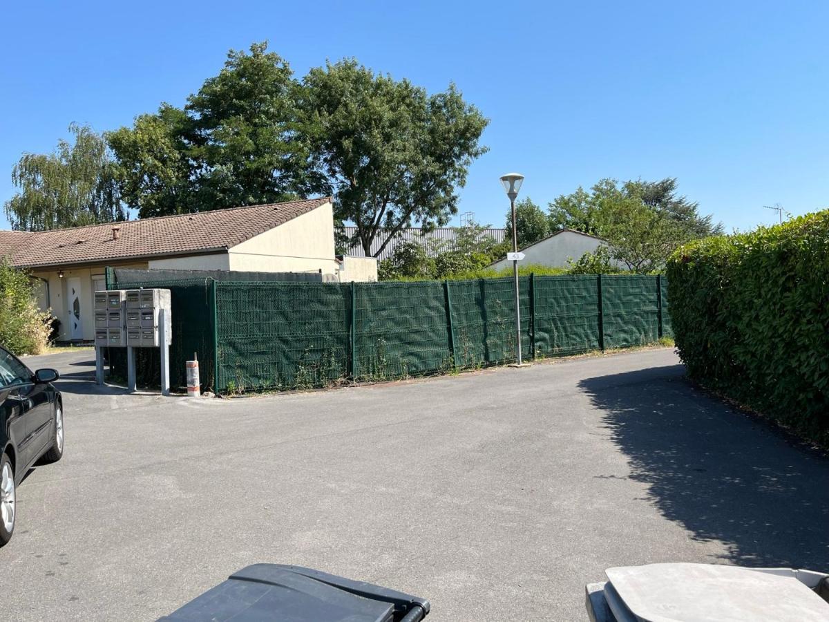 Les Pleiades Noisy-le-Grand Exterior foto